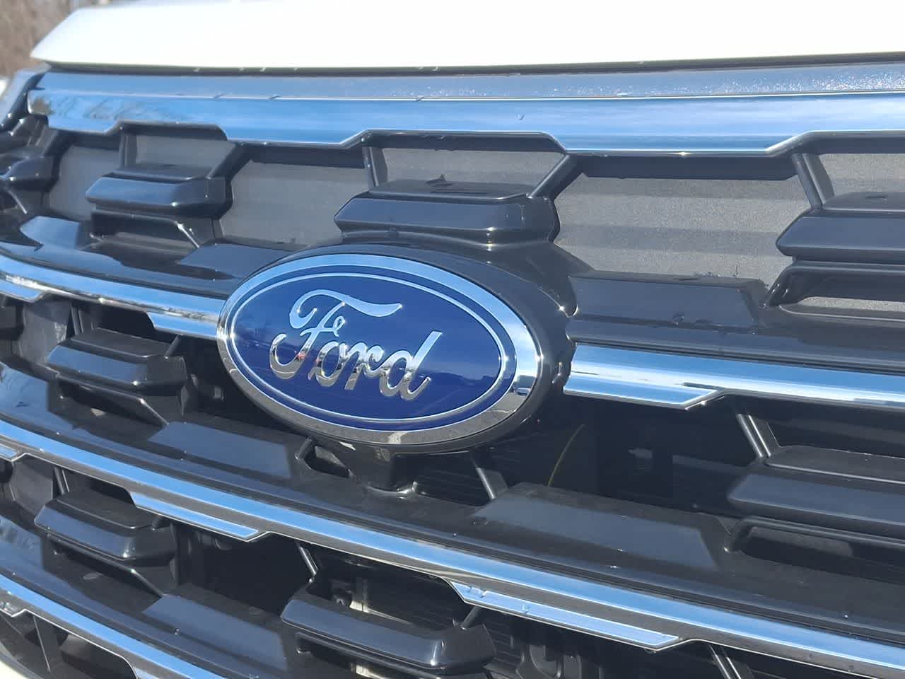 Thumbnail: 2025 Ford Explorer - 28