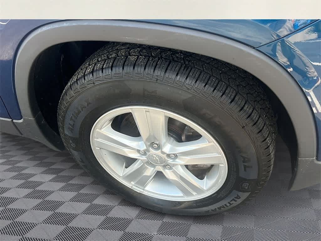 Thumbnail: 2019 Chevrolet Trax - 4