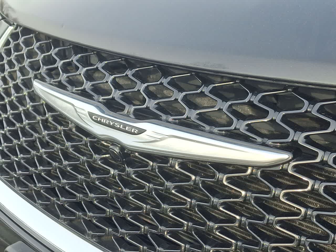 Thumbnail: 2024 Chrysler Pacifica - 28