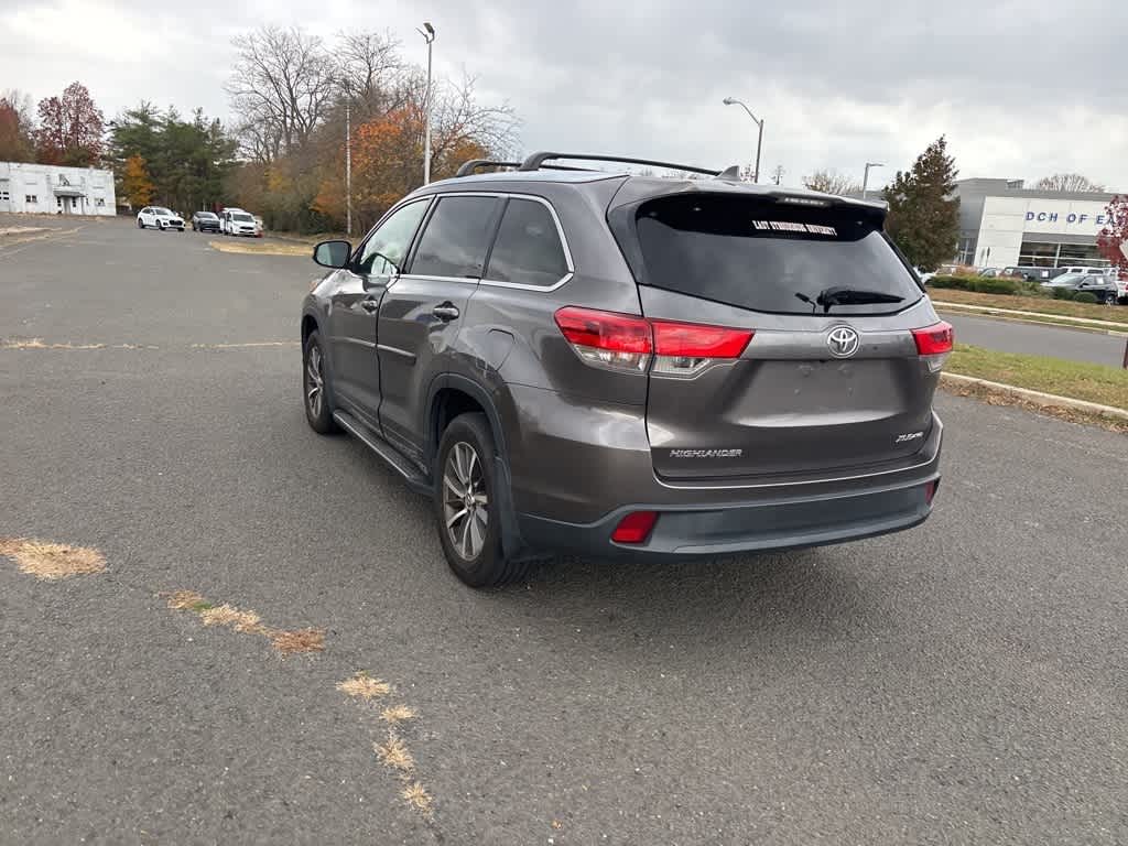 Thumbnail: 2018 Toyota Highlander - 20