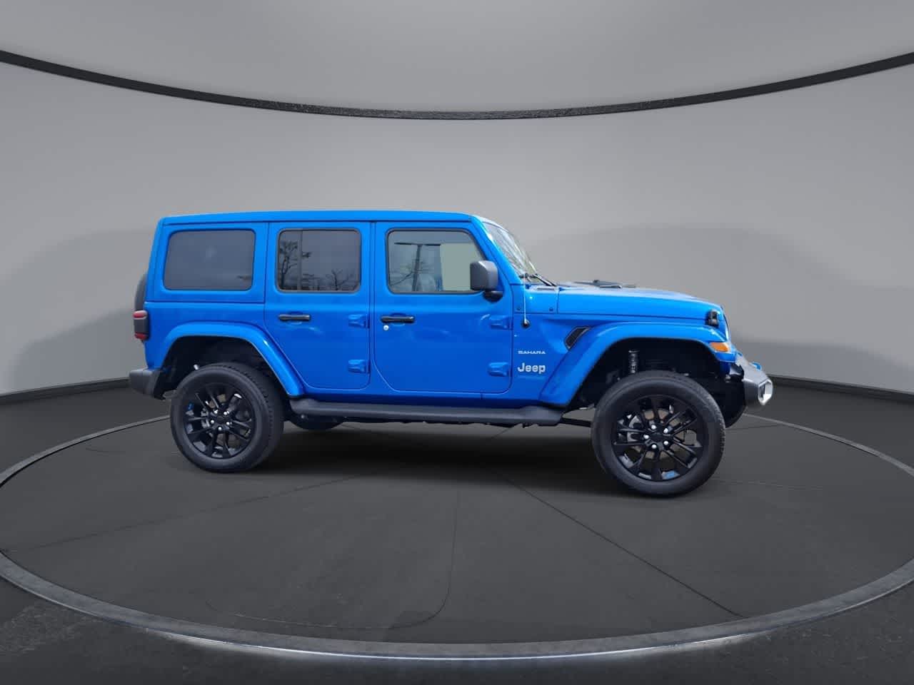 Thumbnail: 2022 Jeep Wrangler - 9