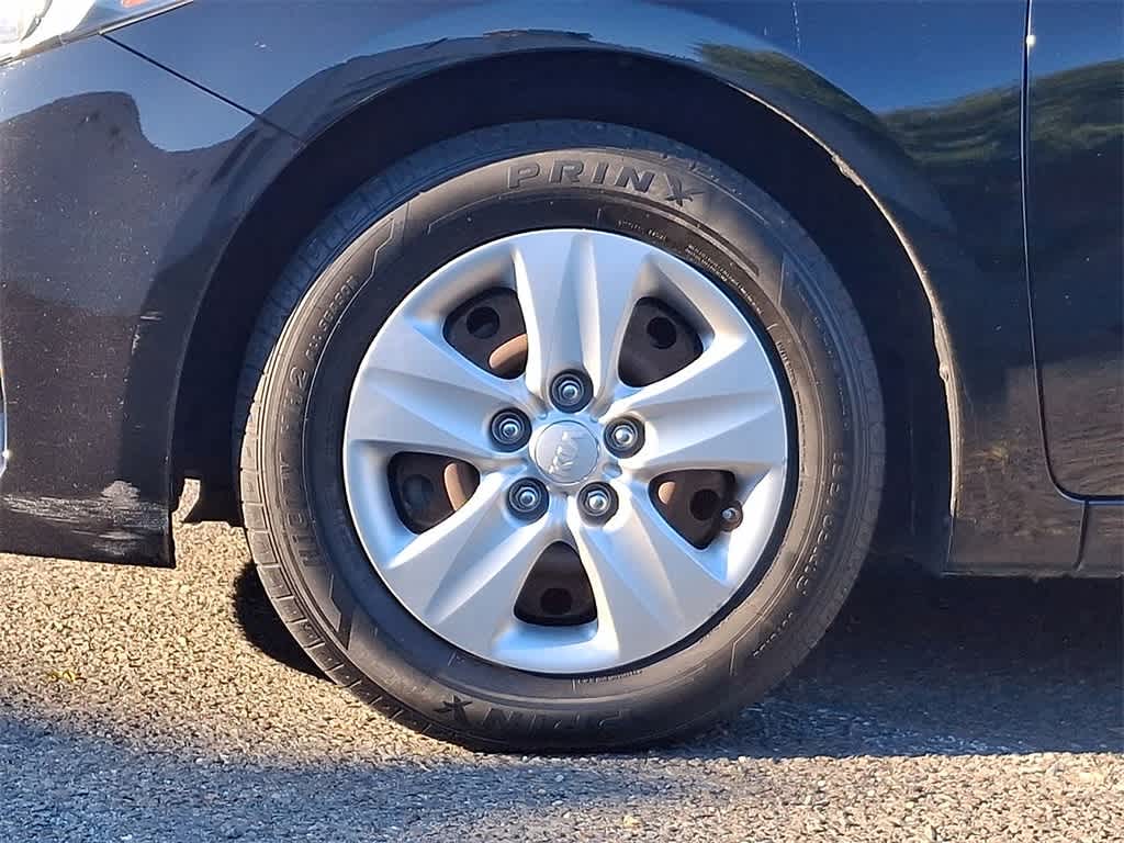 Thumbnail: 2018 Kia Forte - 29