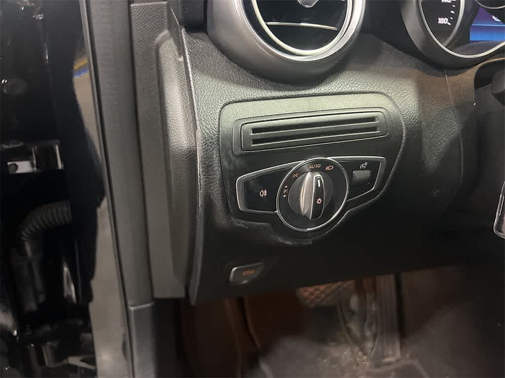 Thumbnail: 2020 Mercedes-Benz GLC - 14