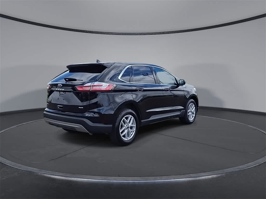 Thumbnail: 2023 Ford Edge - 8