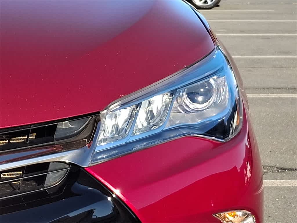 Thumbnail: 2015 Toyota Camry - 30