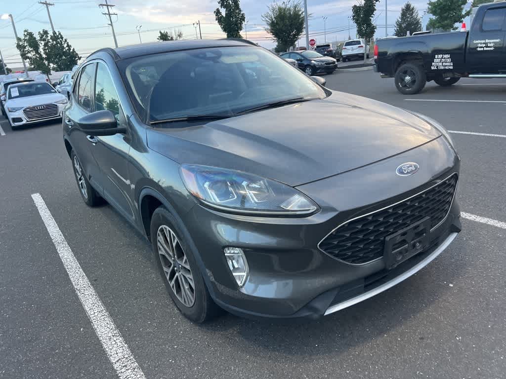 Thumbnail: 2020 Ford Escape - 3