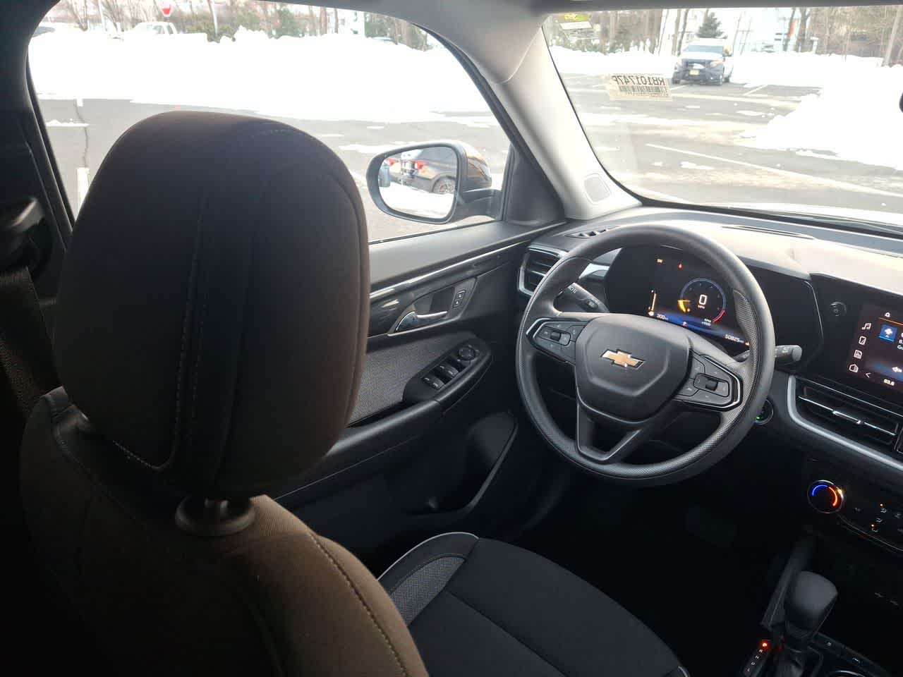 Thumbnail: 2024 Chevrolet TrailBlazer - 15