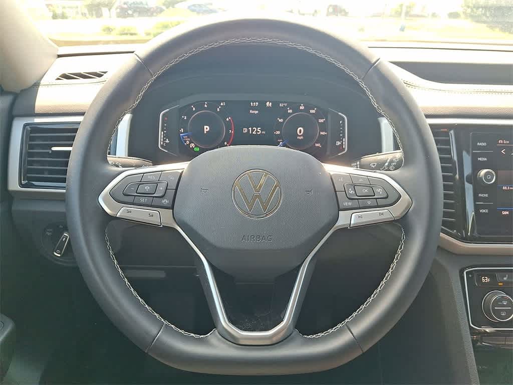 Thumbnail: 2022 Volkswagen Atlas - 21