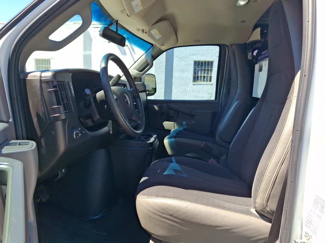Thumbnail: 2019 GMC Savana - 17