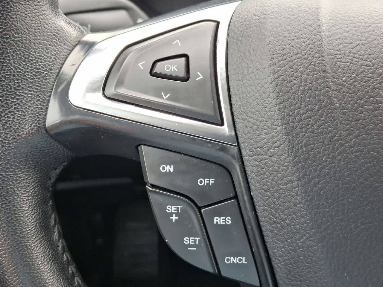 Thumbnail: 2024 Ford Edge - 23