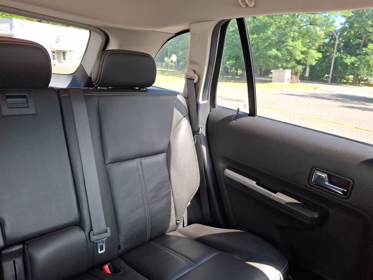 Thumbnail: 2010 Ford Edge - 14