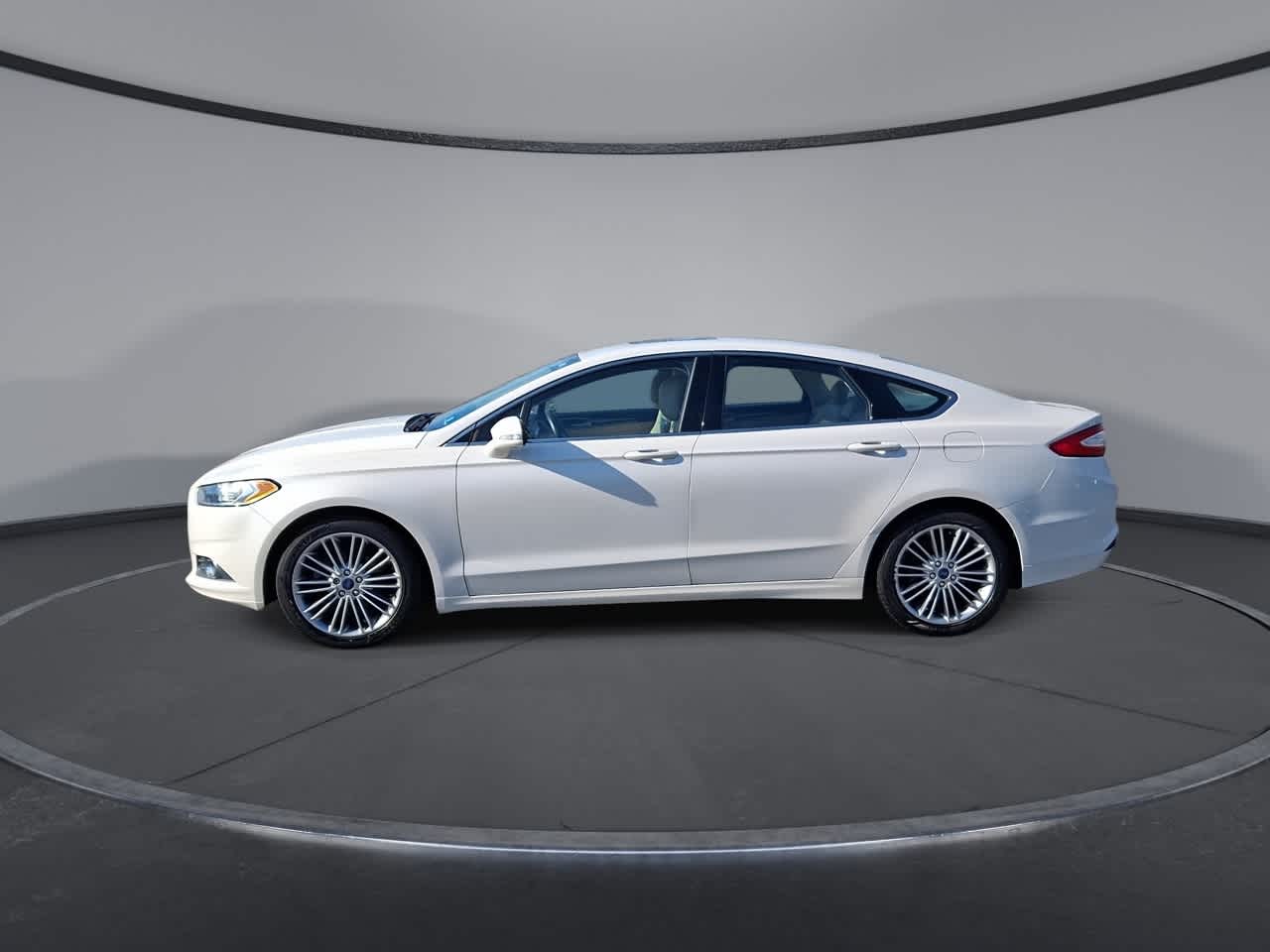 Thumbnail: 2013 Ford Fusion - 5