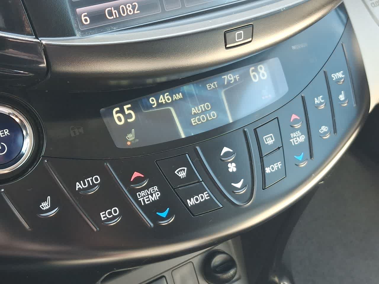 Thumbnail: 2012 Toyota RAV4 - 25