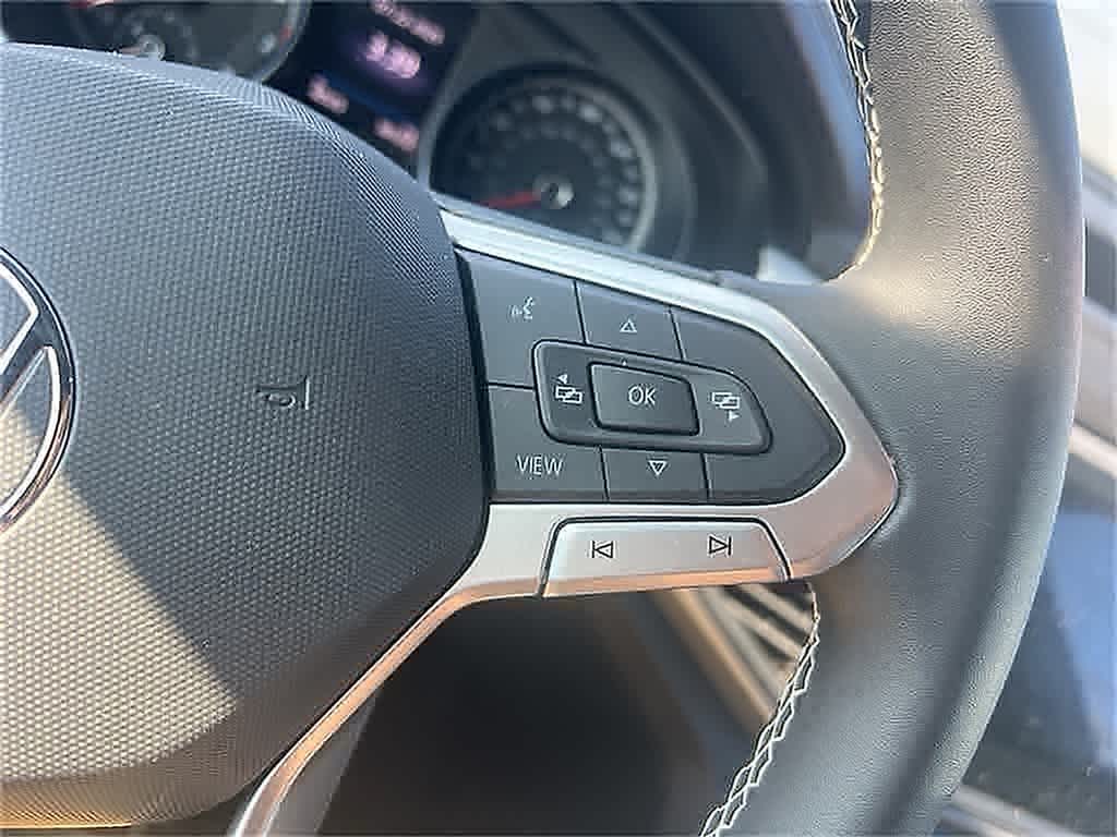 Thumbnail: 2021 Volkswagen Atlas - 14