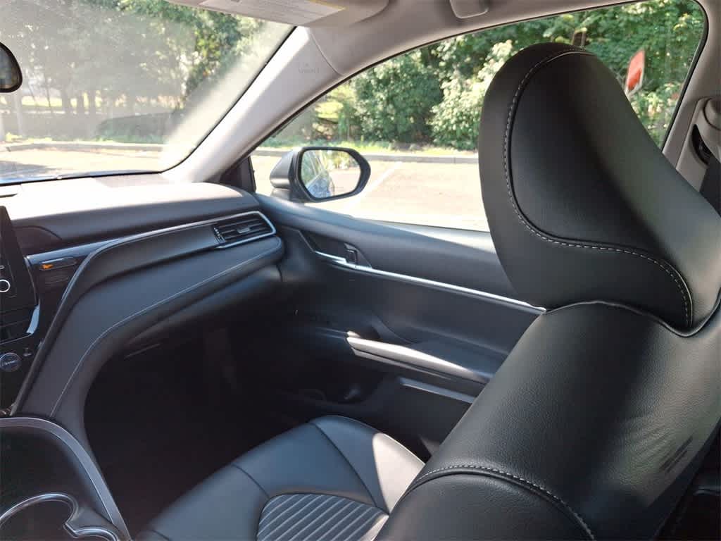 Thumbnail: 2023 Toyota Camry - 11