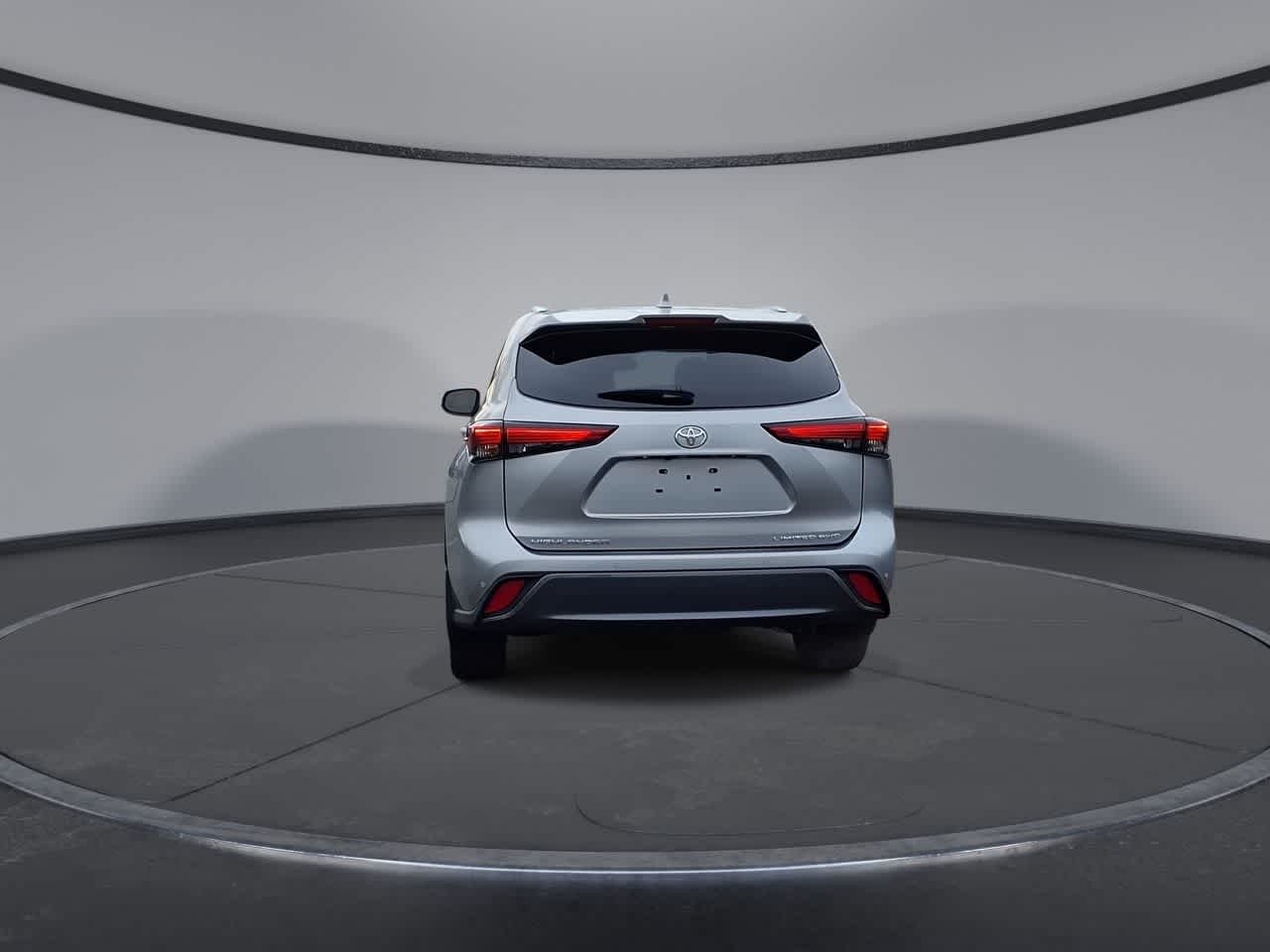 Thumbnail: 2021 Toyota Highlander - 7