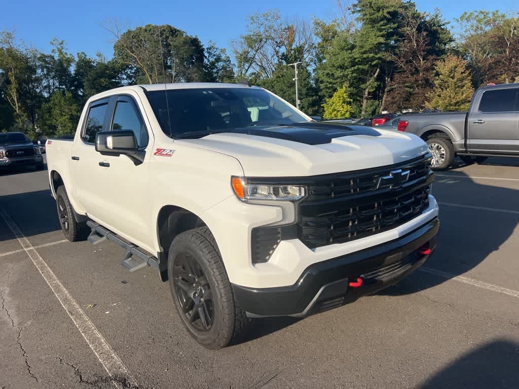 Thumbnail: 2022 Chevrolet Silverado 1500 - 3