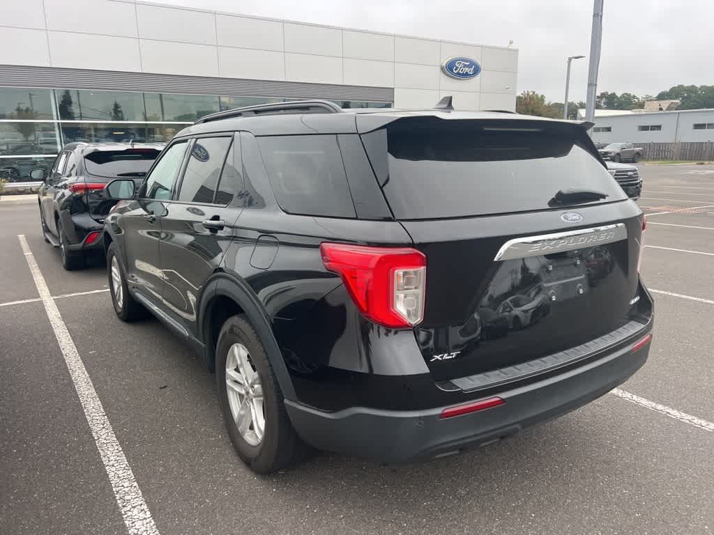 Thumbnail: 2022 Ford Explorer - 8