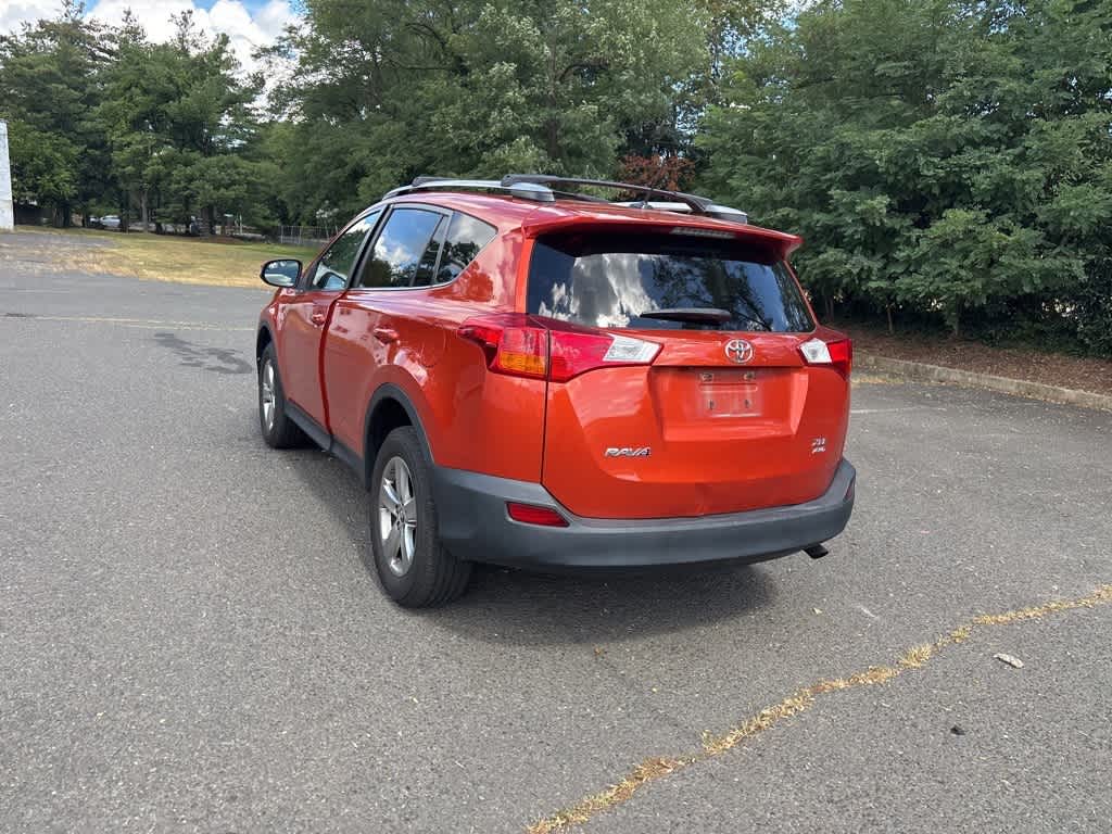 Thumbnail: 2015 Toyota RAV4 - 23