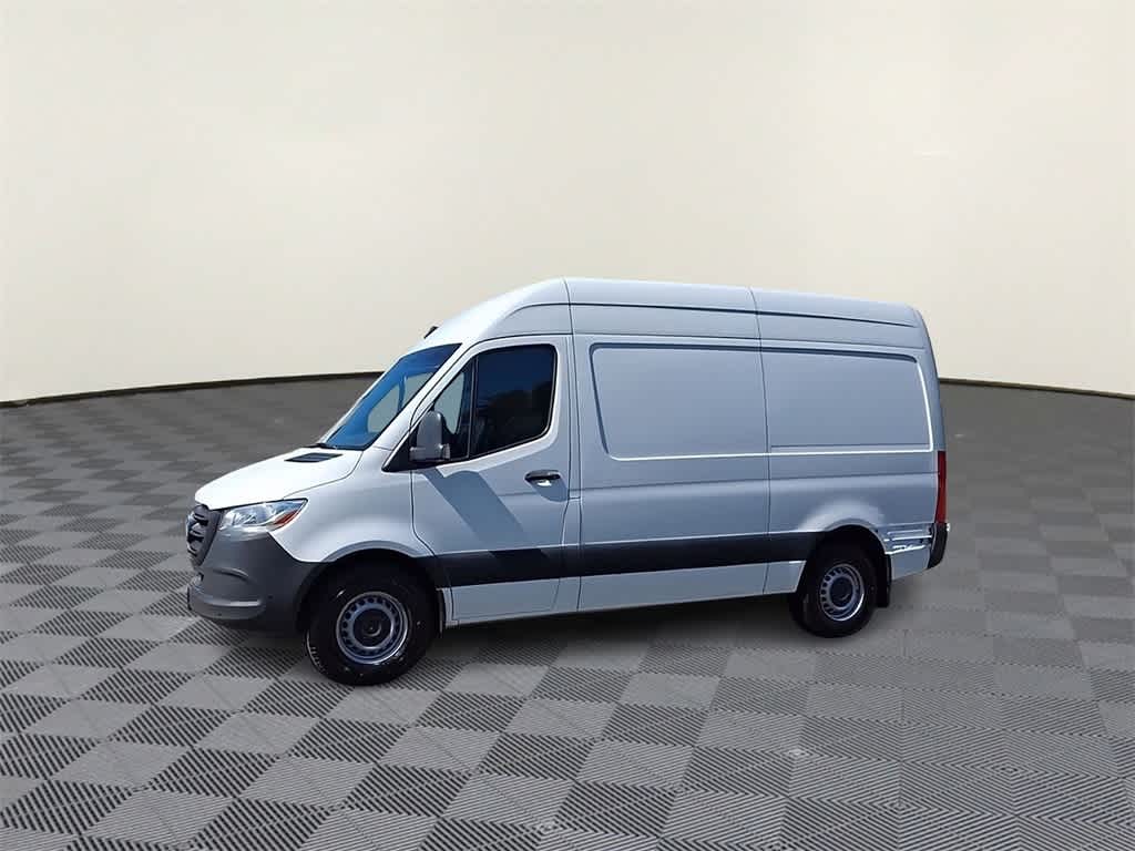 Thumbnail: 2021 Mercedes-Benz Sprinter - 3