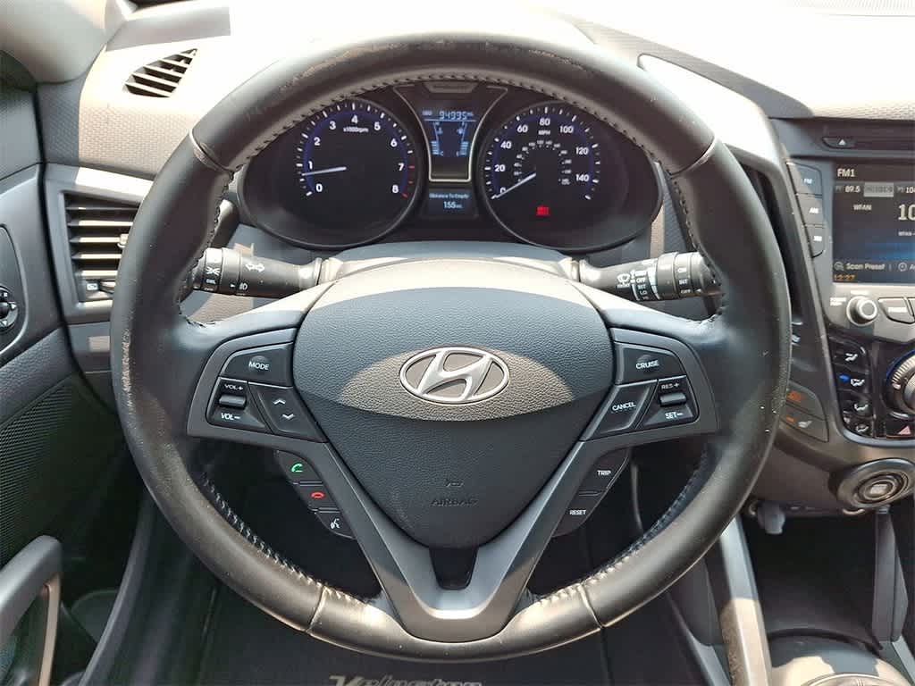 Thumbnail: 2015 Hyundai Veloster - 16