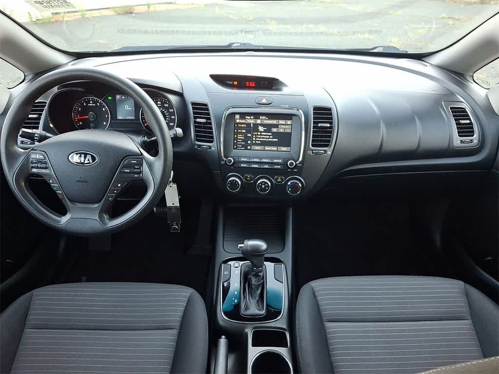 Thumbnail: 2018 Kia Forte - 10