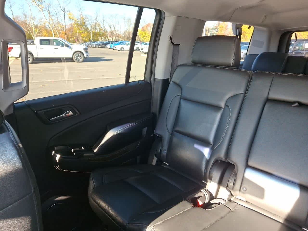 Thumbnail: 2020 Chevrolet Suburban - 12