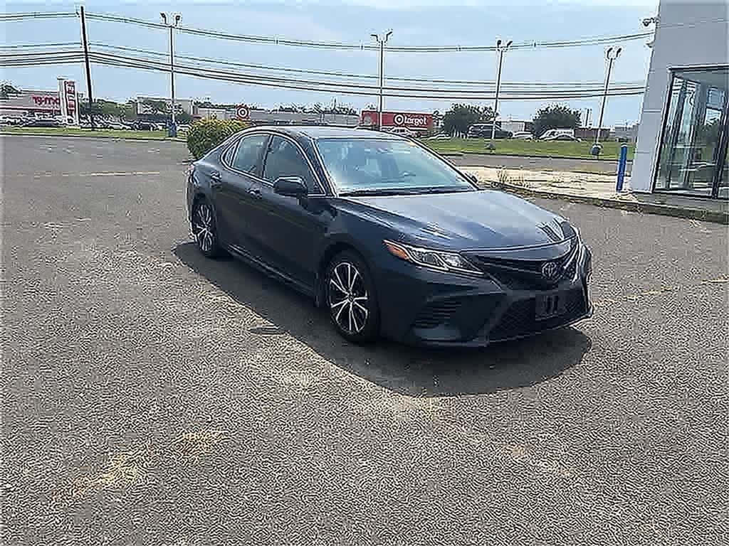 Thumbnail: 2019 Toyota Camry - 9