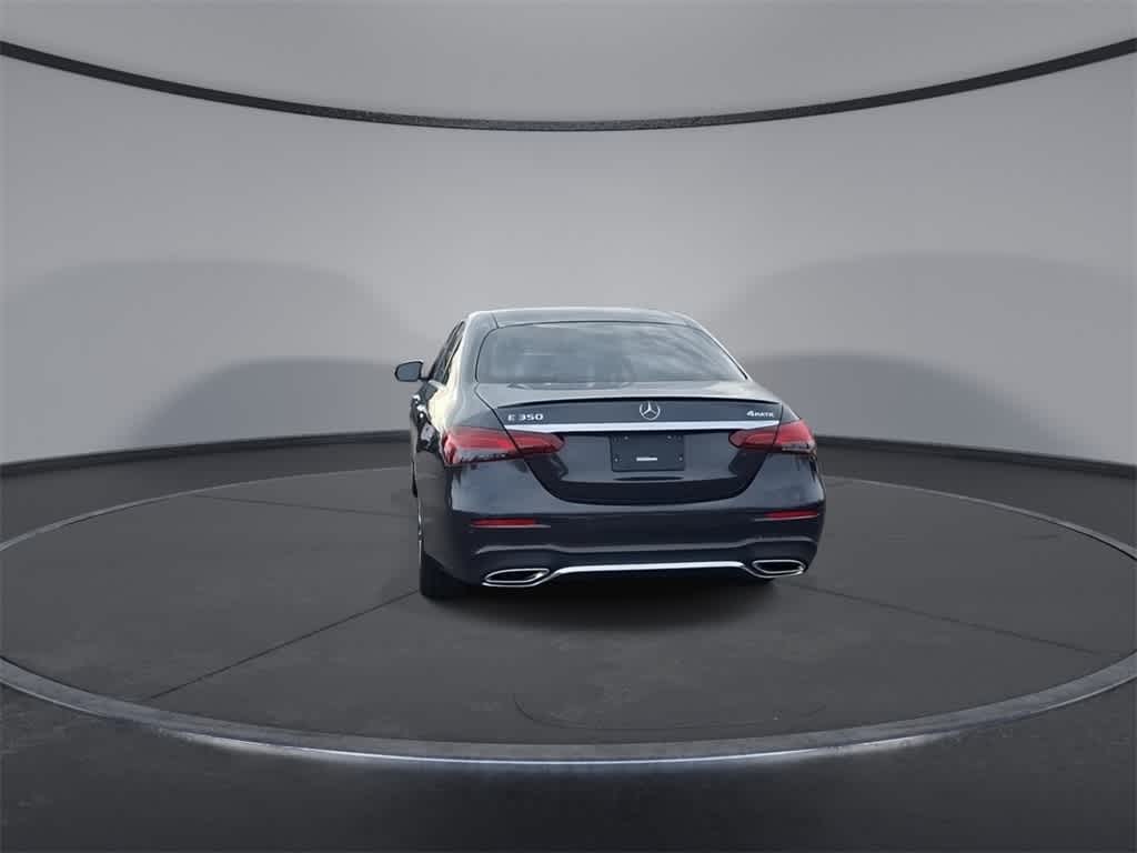 Thumbnail: 2022 Mercedes-Benz E-Class - 7