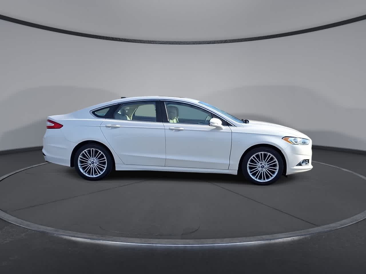 Thumbnail: 2013 Ford Fusion - 9