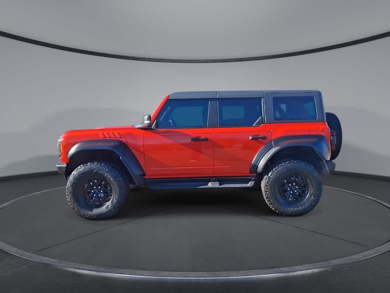 Thumbnail: 2022 Ford Bronco - 5