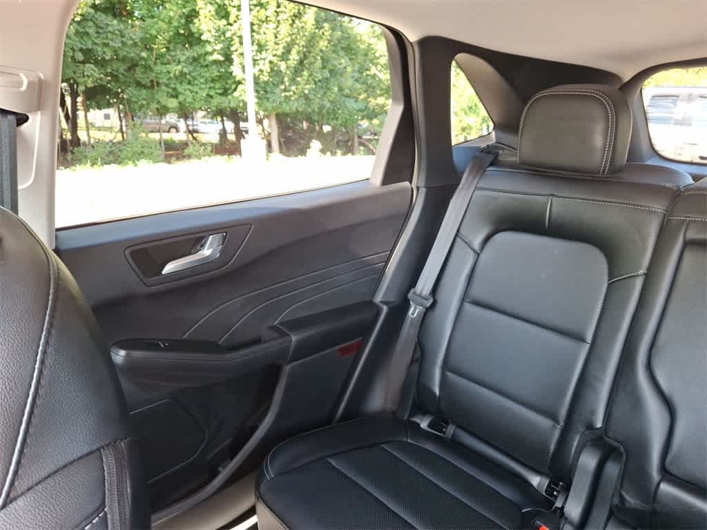 Thumbnail: 2022 Ford Escape - 12