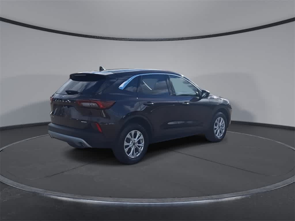 Thumbnail: 2023 Ford Escape - 8
