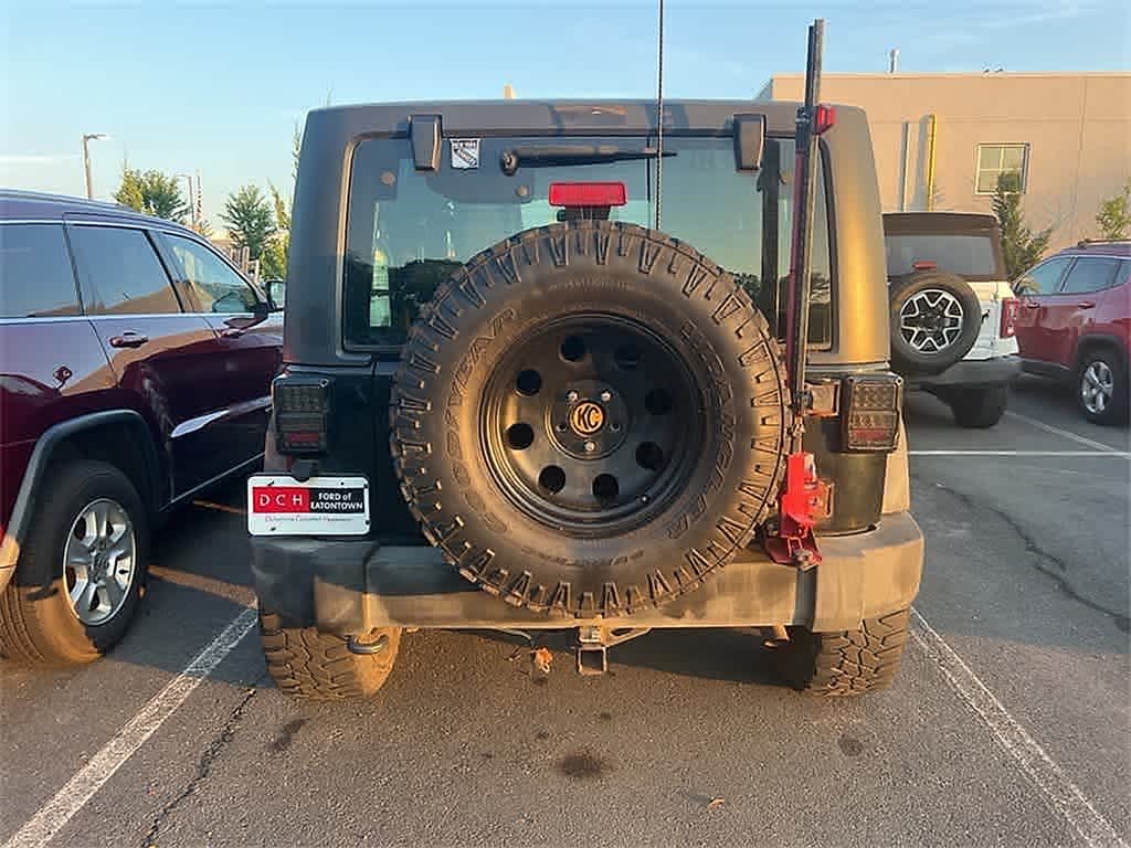 Thumbnail: 2012 Jeep Wrangler - 7