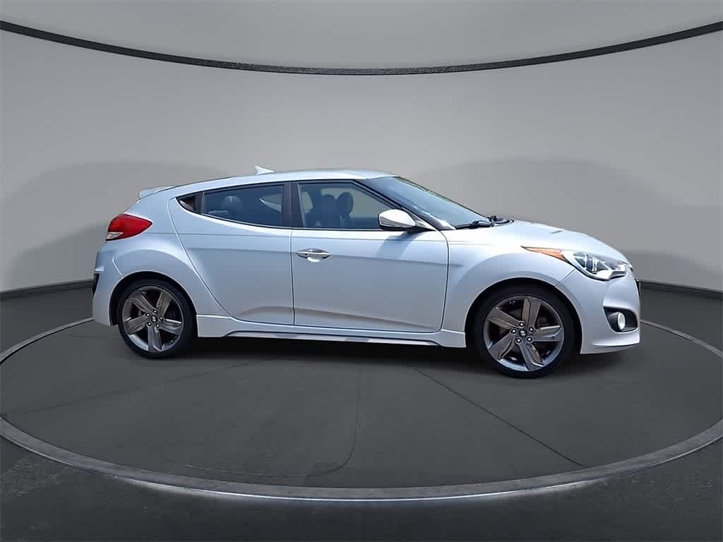 Thumbnail: 2015 Hyundai Veloster - 9