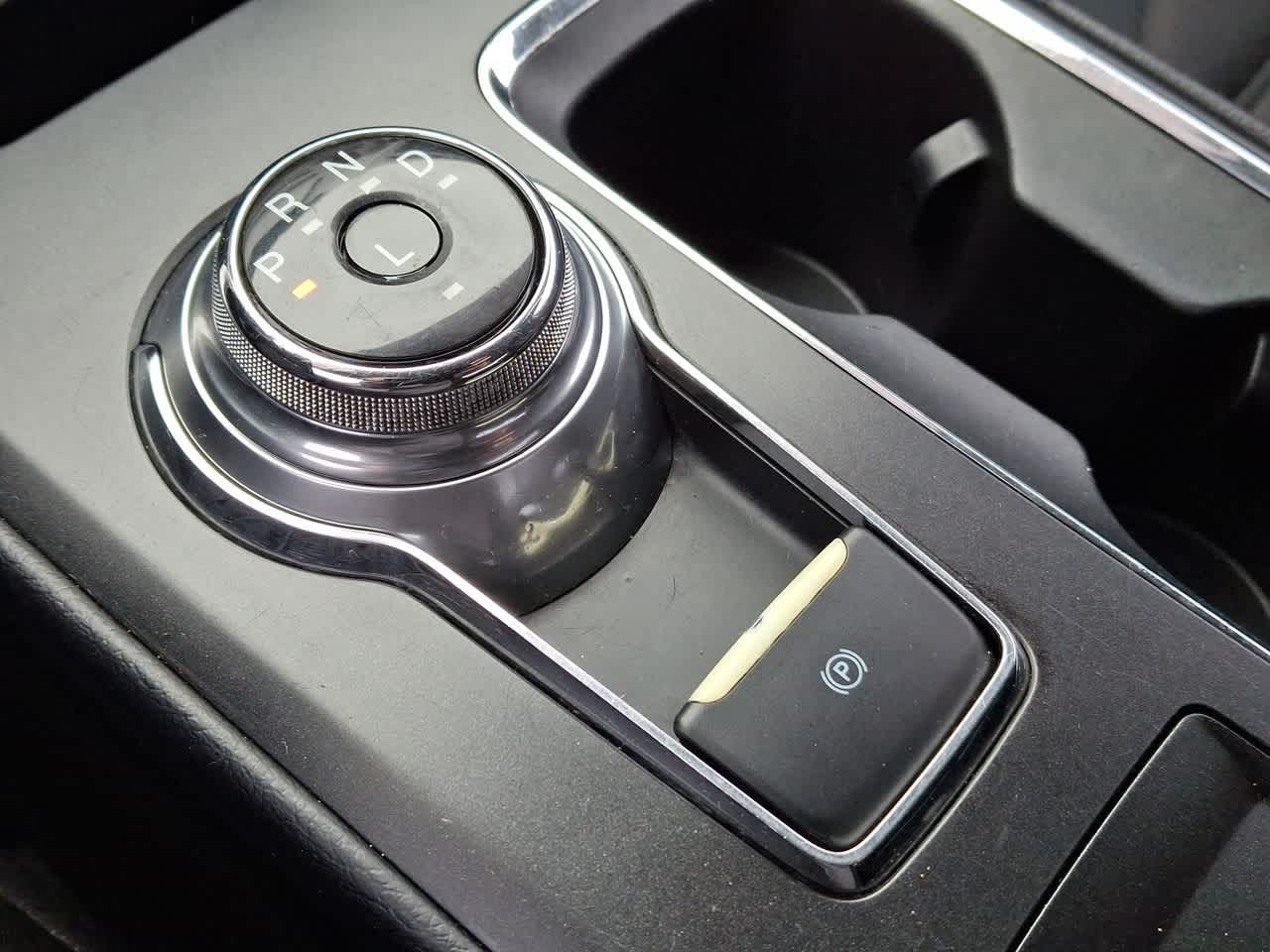 Thumbnail: 2017 Ford Fusion - 18