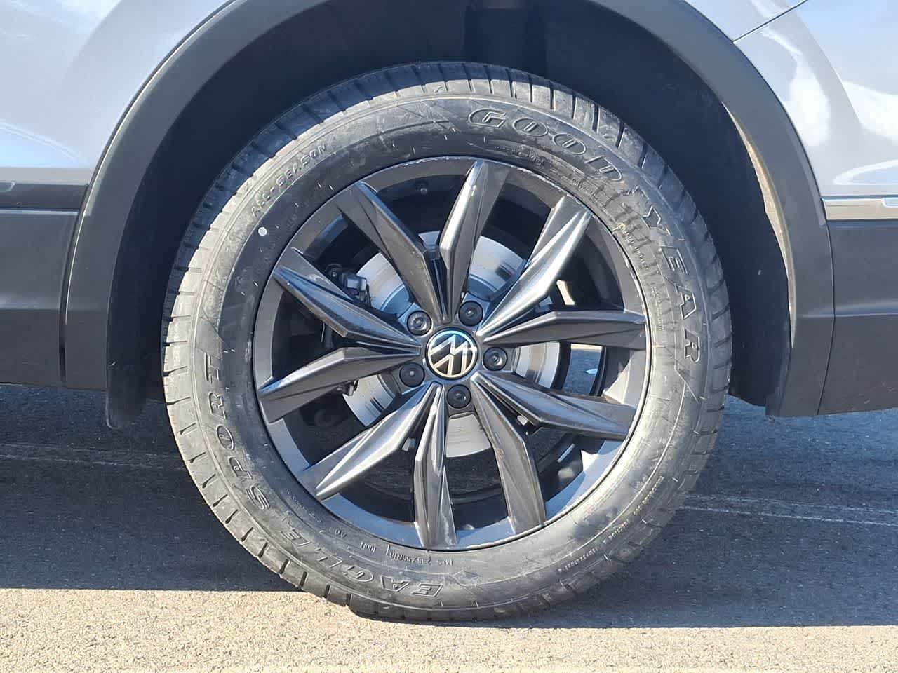 Thumbnail: 2024 Volkswagen Tiguan - 29