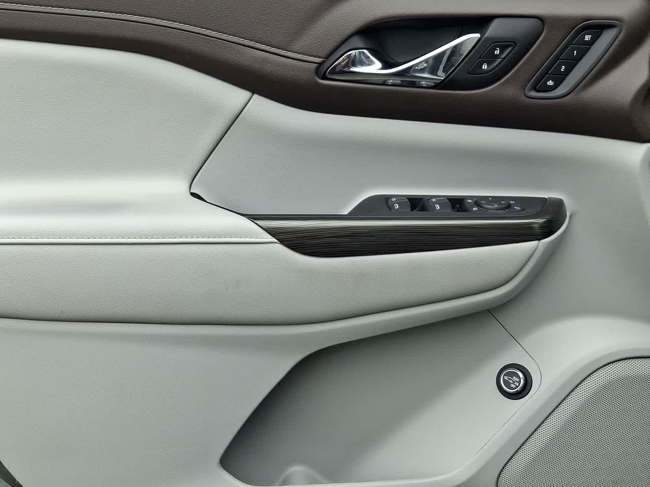 Thumbnail: 2023 GMC Acadia - 14