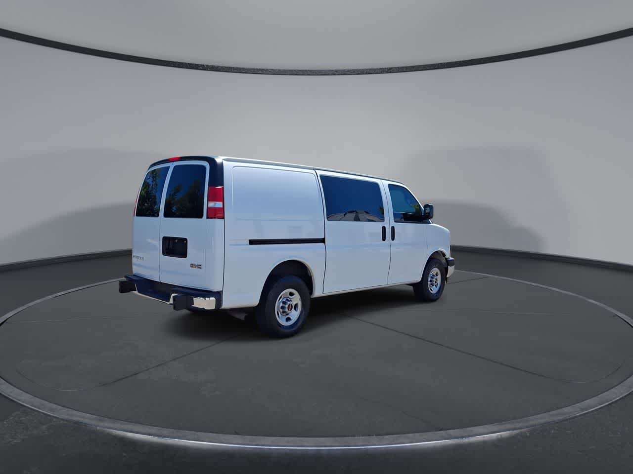 Thumbnail: 2019 GMC Savana - 8