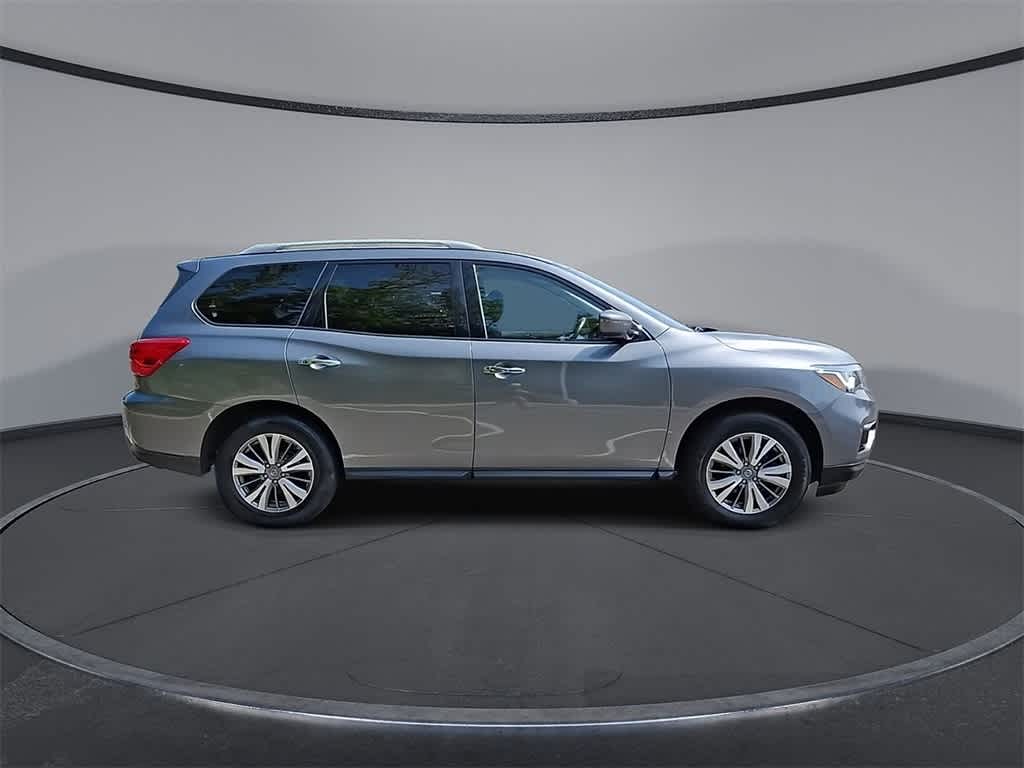 Thumbnail: 2020 Nissan Pathfinder - 9