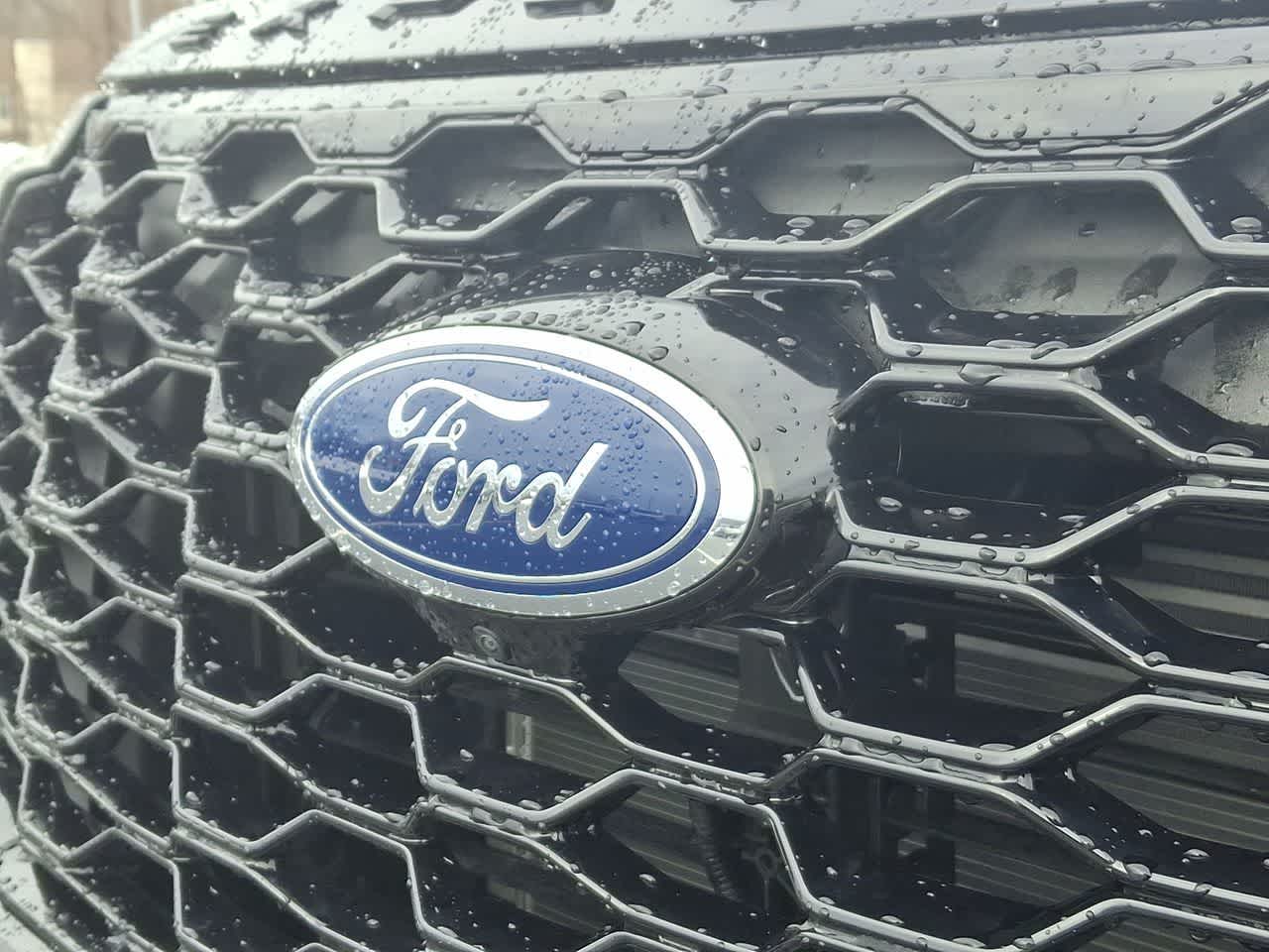 Thumbnail: 2025 Ford Explorer - 27