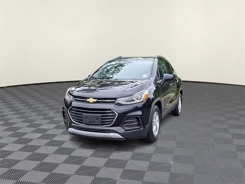 Thumbnail: 2018 Chevrolet Trax - 3