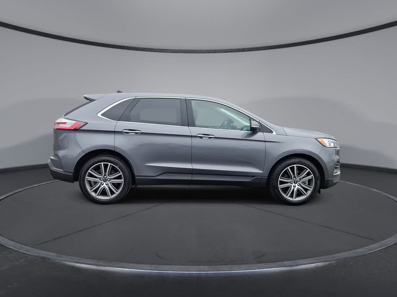 Thumbnail: 2021 Ford Edge - 9