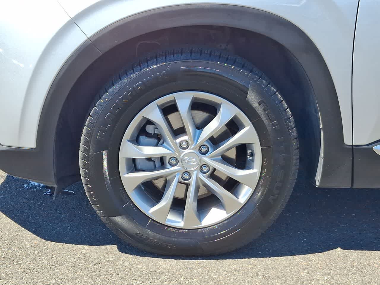 Thumbnail: 2019 Hyundai Santa Fe - 29