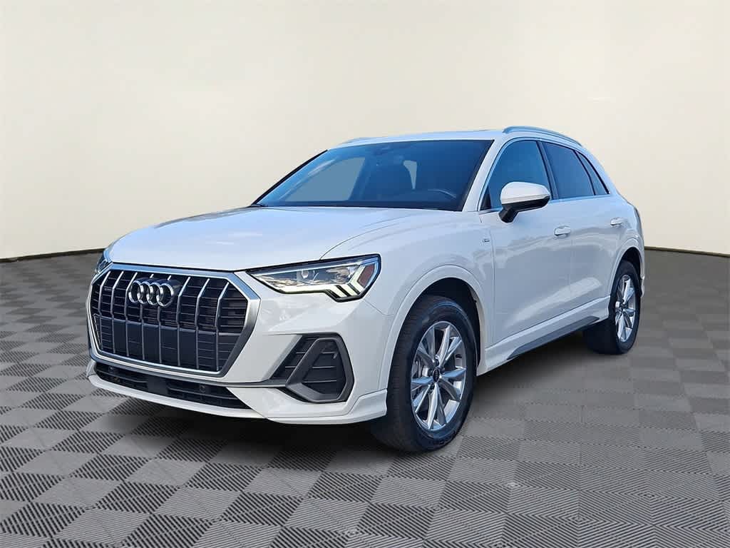 Thumbnail: 2024 Audi Q3 - 1