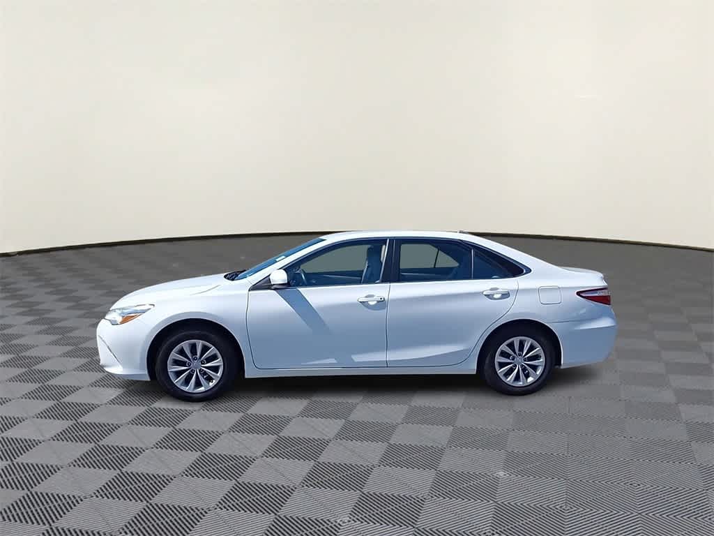 Thumbnail: 2015 Toyota Camry - 5