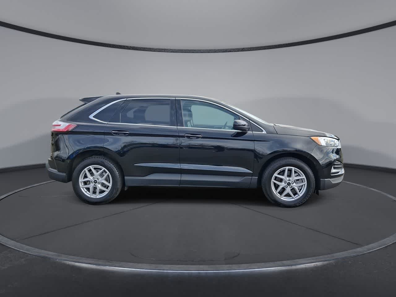 Thumbnail: 2024 Ford Edge - 9