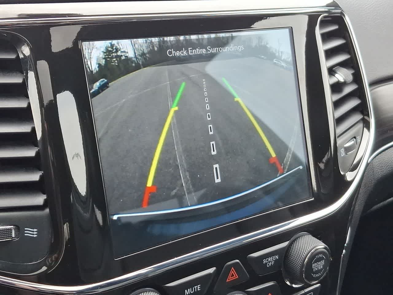 Thumbnail: 2021 Jeep Grand Cherokee - 21