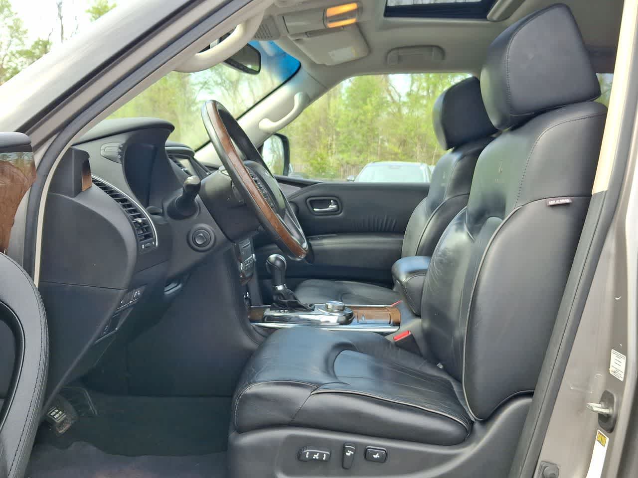 Thumbnail: 2014 INFINITI QX80 - 17