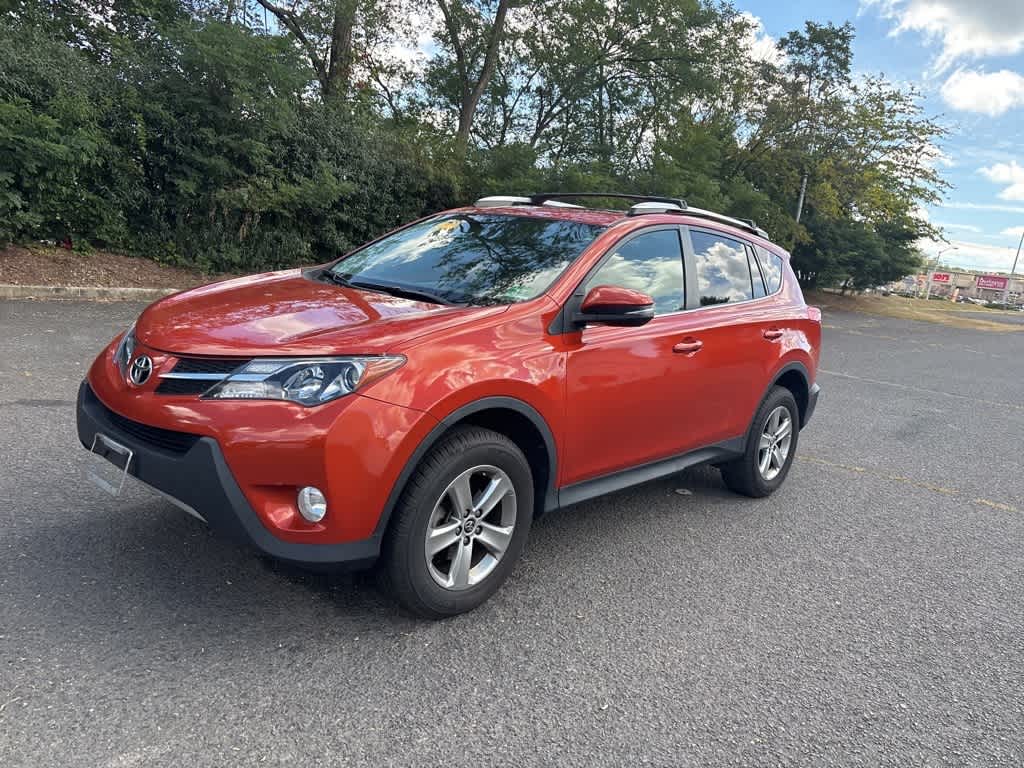 Thumbnail: 2015 Toyota RAV4 - 2